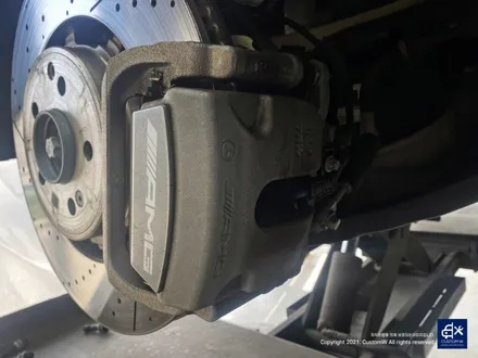 벤츠 GLE53 AMG 잘 못된 휠수리 박리 제거 후, 블랙유광 휠도색 + 레드 캘리퍼 도색 / 용인 처인구