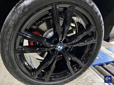 BMW X6 M50i 747M 블랙유광 휠도색 / 용인 처인구