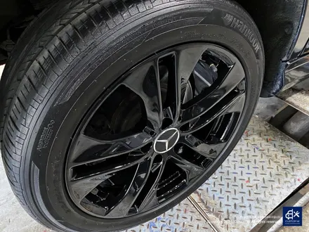 벤츠 W204 C220d 휠수리 후 블랙 유광 휠도색 / 용인 처인구