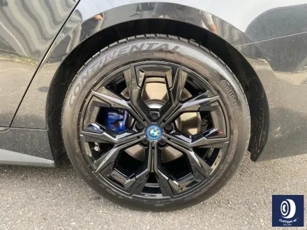 BMW I4 M40 860M 블랙 유광 휠도색 ( feat. 휠에 장착되어 있는 플라스틱 커버 20개도 함께  검정 유광 도색) / 용인 처인구