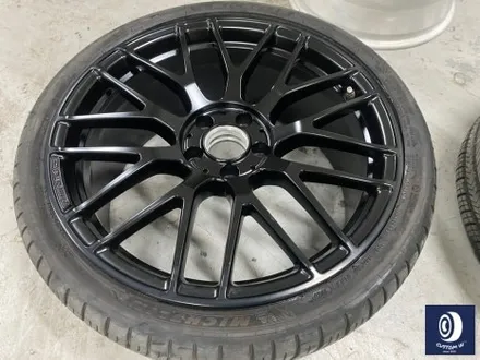 벤츠 C63 AMG 휠 상처 수리 후, 사틴 블랙 (무광 검정) 휠도색 + 카본 세라믹 골드 캘리퍼 도색 / 용인 처인구