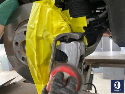 벤츠 GLE450 타 업체 잘못된 수리 도색 이력 / 기존 페인트 제거 (약품 박리) 후, 마차휠 블랙 유광 휠도색 + 레드 캘리퍼 도색 / 용인 처인구