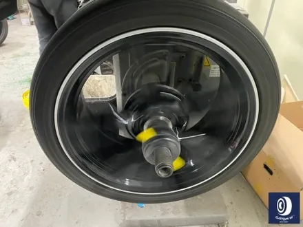 BMW F30 330i 442M 19인치 휠 상처 수리 및 부식 제거 /  약품 박리 ( 페인트 제거) 후, 블랙 + 실버 투톤 휠도색 / 용인 처인구
