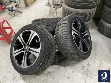 벤츠 W213 E300 18인치 휠 상처 수리 후, 다이아몬드 커팅 가공을 이용한 블랙 폴리시 휠 만들기_! / 용인 처인구