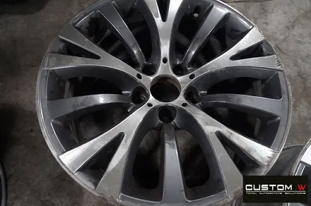 BMW 5GT 잘 못된 휠수리로 엉망이 된 휠 재작업. 다이아몬드 커팅 블랙 폴리시 휠로 재탄생 그리고  캘리퍼 도색까지.! / 용인 처인구