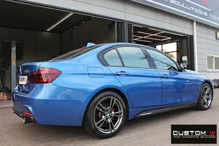 BMW F30 330i 휠 상처 수리 후 고스트 크롬 휠도색 + 부식 제거 후 카본 세라믹 골드 캘리퍼 도색 / 용인 처인구