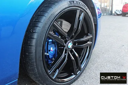 BMW 640d 휠 상처 수리 후 블랙유광 휠도색 + 블루 캘리퍼 도색 / 용인 처인구