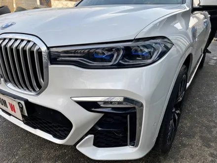 BMW X7 프론트 범퍼, 휀더, 가니쉬 수리 및 블랙 폴리시 휠복원 / 용인 처인구