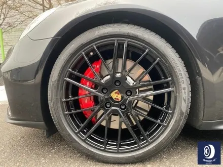 포르쉐 파나메라 GTS 911 터보 디자인 휠 하이그로시 블랙 휠 도색 / 용인 처인구