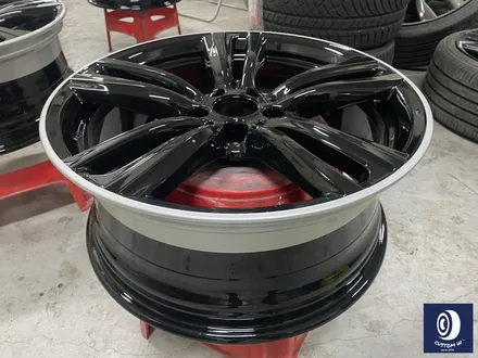 BMW F30 330i 442M 19인치 휠 상처 수리 및 부식 제거 /  약품 박리 ( 페인트 제거) 후, 블랙 + 실버 투톤 휠도색 / 용인 처인구