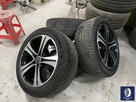 벤츠 W213 E300 18인치 휠 상처 수리 후, 다이아몬드 커팅 가공을 이용한 블랙 폴리시 휠 만들기_! / 용인 처인구
