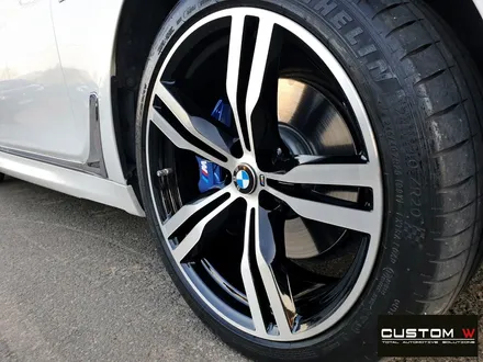 BMW G12 750Li 잘못된 캘리퍼 블루 캘리퍼로 재작업 + 648M 휠 다이아몬드 컷팅 가공을 이용한 블랙 폴리시 휠로 변신! / 용인 처인구