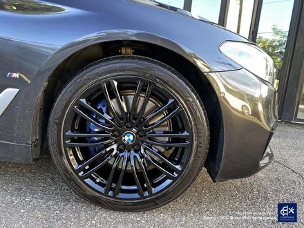 BMW G30 530e 664M 휠수리 후 블랙유광 휠도색 / 용인 처인구