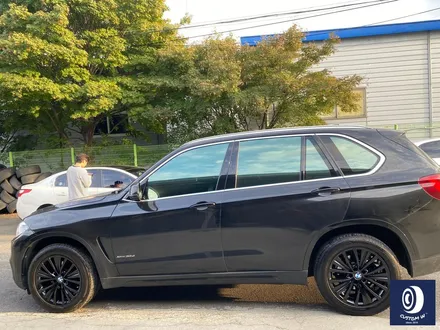 BMW F15 X5 30D 엄청나게 고착된 분진 제거 후, 깔끔하게_!!   하이그로시 블랙 / 검정 유광 휠도색 / 용인 처인구