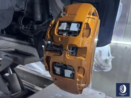 벤츠 GLE53 AMG 브레이크 부식 제거 후, 카본 세라믹 골드 컬러 캘리퍼 도색 / 용인 처인구