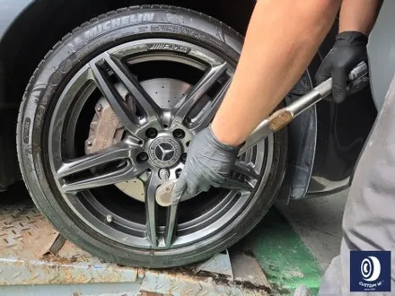 벤츠 W213 E300 AMG 라인 19인치 휠 상처 수리 후, 건메탈 그레이 휠 도색 / 용인 처인구
