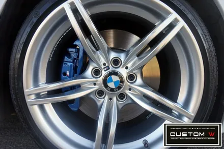 BMW Z4 부식 녹 제거후, 캘리퍼 도색 그리고 잘못된 휠도색 이력 박리후, 하이퍼 실버 휠도색 재작업. 커스텀W / 용인 처인구