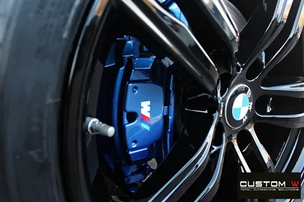 BMW 640d 휠 상처 수리 후 블랙유광 휠도색 + 블루 캘리퍼 도색 / 용인 처인구