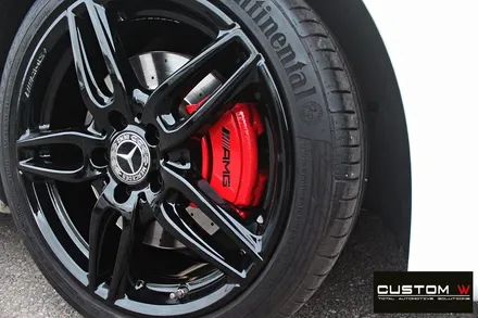 벤츠 CLA220 AMG LINE 휠 상처 수리 후 블랙유광 휠도색 + 레드 캘리퍼 도색 / 용인 처인구