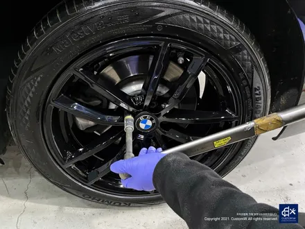 BMW G30 520d 휠수리 후 블랙유광 휠도색 / 용인 처인구