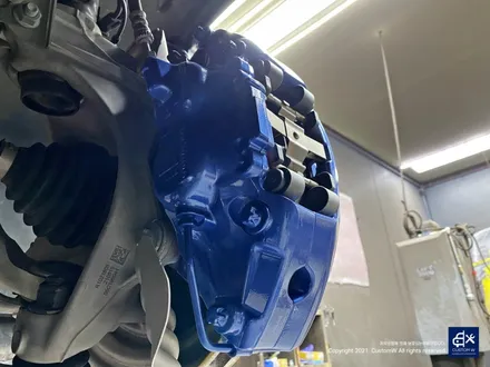 BMW i4 M50 기존 도색 제거 약품 박리 후, 블랙 폴리시 휠 + 블루 캘리퍼 도색 / 용인 처인구