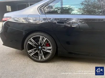 플래그십 전기차 / 럭셔리 대형 세단 BMW I7  레드 캘리퍼 도색 / 용인 처인구