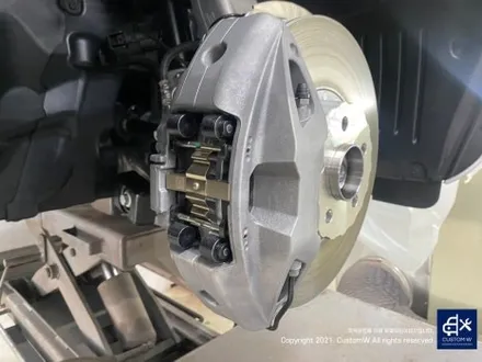 따끈따끈한 신차~(미등록 차량 / 번호판 미장착) BMW G70 740D 블랙 유광 휠 4개+휠 커버 20개 총 24개 도색 +  블루 캘리퍼 도색 / 용인 처인구