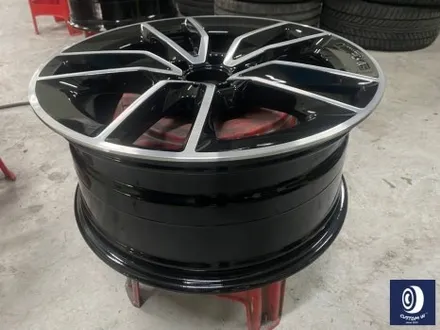 벤츠 C43 AMG 휠 상처 수리 후, 다이아몬드 커팅 가공을 이용한 블랙 폴리시 투톤 휠 커스텀 도색 / 용인 처인구