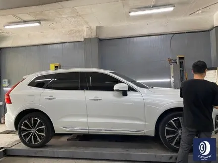 볼보 XC60 타 업체 잘못된 수리 도색 이력이 있는 22인치 약품 박리 / 페인트 제거 후, 블랙 유광 휠도색 + 캘리퍼 도색 작업까지_! / 용인 처인구