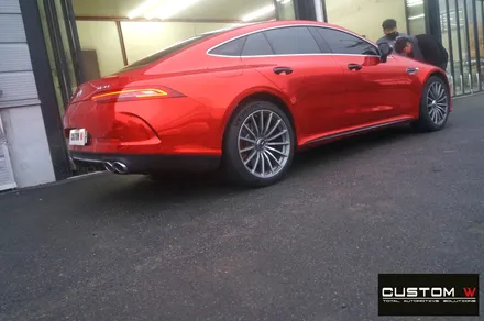 매일 같이 입고 되는  벤츠 GT43 AMG 4 도어 골드 캘리퍼 도색, 하이그로시 블랙 검정 유광 휠도색. / 용인 처인구