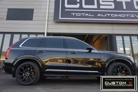 볼보 XC90 휠상처 수리 후, 블랙유광 휠도색, 캘리퍼도색 작업까지.! / 용인 처인구
