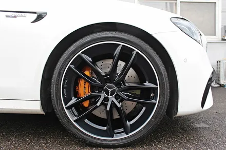 벤츠 E53 AMG 무광 투톤 휠 + 카본 세라믹 골드 캘리퍼 도색 / 용인 처인구