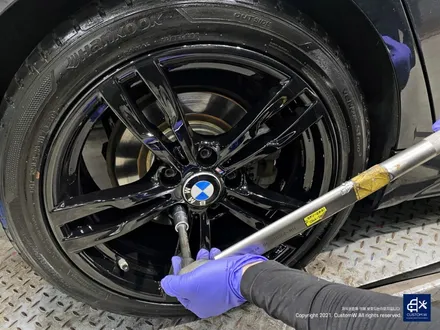 BMW F30 320d 441M 휠수리 후 블랙유광 휠도색 / 용인 처인구