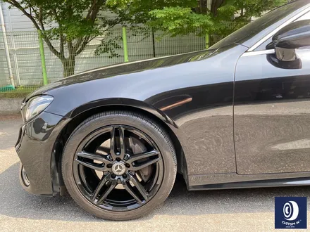 감동적인 후기글을 작성해 주신 고객분의 차량/ 벤츠 E220D 카브리올레 19인치(일명 AMG 별휠) 블랙 유광 휠도색 (feat. 보험 긴급 출동 서비스를 이용한 캐리어 카 입출고) / 용인 처인구