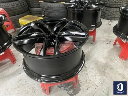 아우디 A7 50TFSI 20인치 다이아몬드 커팅 가공을 이용한 블랙 폴리시 커스텀 투톤 휠도색 + 심각한 부식 제거 후, 카본 세라믹 골드(오렌지 골드) 캘리퍼 도색 작업까지_! / 용인 처인구