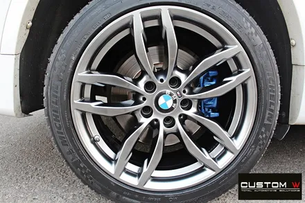 BMW X4 부식 진행된 휠 약품 박리 후 고스트 크롬 휠도색 + 블루 캘리퍼 도색 / 용인 처인구