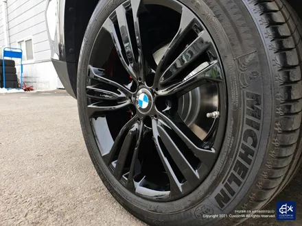 상처 수리는 물론 캘리퍼 관리까지!! BMW X5 휠수리 후 블랙유광 휠도색 & 레드 캘리퍼 도색 / 용인 처인구