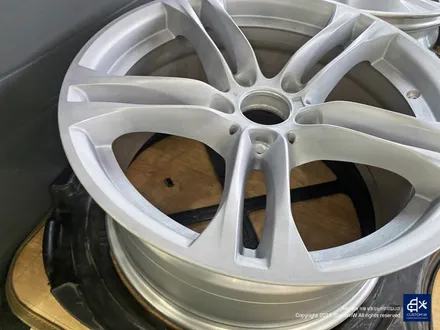 BMW F10 530d 박리 후 블랙유광 휠도색 + 분진 제거 후 블루 캘리퍼 도색 / 용인 처인구