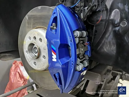 BMW i4 M50 기존 도색 제거 약품 박리 후, 블랙 폴리시 휠 + 블루 캘리퍼 도색 / 용인 처인구