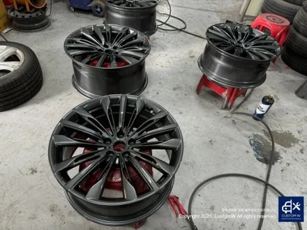 BMW 6GT 640i 럭셔리 646 버핑휠 (폴리싱 일명 빠우휠) 고질병 엄청난 부식 백화 제거 및 상처 수리 후, 건메탈 그레이 휠도색 / 용인 처인구