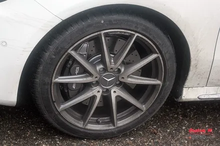 새차도 휠도색&캘리퍼도색을 한다. 강력한 포켓머신! A45 AMG 신차에요! / 용인 처인구