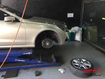 벤츠 E 카브리올레 AMG 다이아몬드컷팅 휠을 휠수리와 함께 블랙폴리쉬 휠로 업그레이드! / 용인 처인구