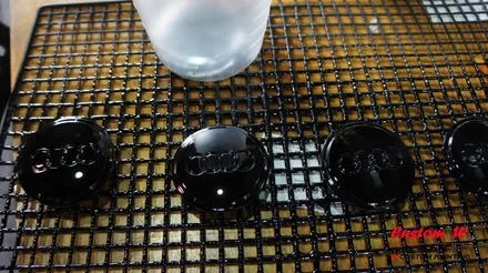 스포츠형 쿠페 디자인의 아우디 A7이라면 블랙유광 휠도색과 레드 캘리퍼도색의 조합이 아주 좋습니다. / 용인 처인구