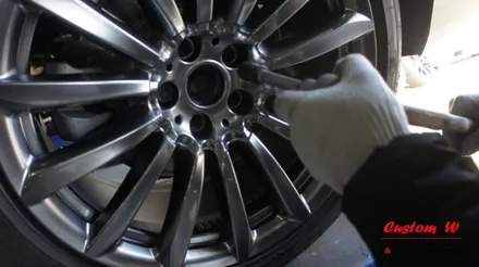 신형 BMW 7시리즈 740LD 휠 상처수리 후 고스트크롬 휠도색. / 용인 처인구