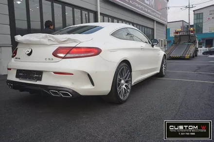 벤츠 C63AMG 신차 출고전 AMG 레드 캘리퍼도색. / 용인 처인구