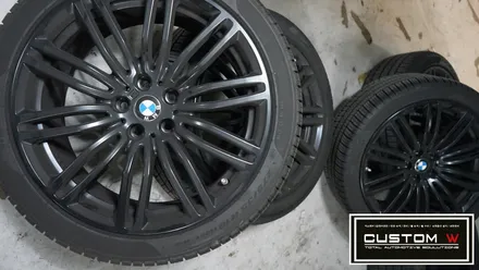 BMW G30 530d 맷블랙 휠을 블랙유광 휠도색으로 새롭게 만들어드렸습니다. / 용인 처인구