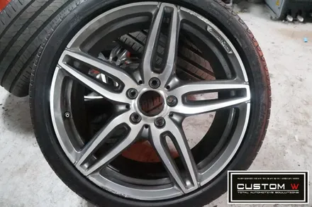 벤츠 E220D 쿠페 (C238) 휠상처 수리후, 블랙유광 휠도색 수입차 벤츠 휠수리 커스텀W. / 용인 처인구