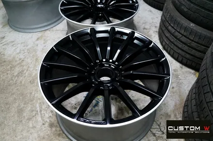 벤츠 GT43 AMG 기존 잘못된 수리 도색 이력 약품 박리 후 블랙 실버 투톤 무광 휠도색 + 카본 세라믹 골드 캘리퍼 도색 / 용인 처인구