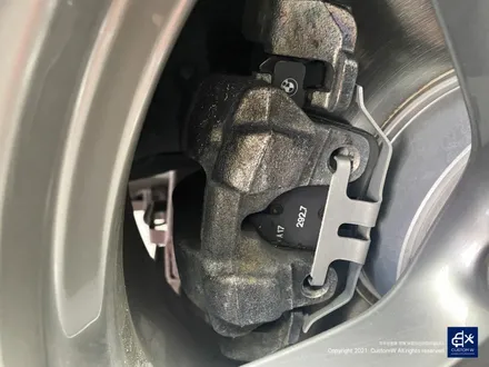 휠, 캘리퍼 모두 새 옷을 입히자! BMW 320i 휠수리 후 블랙유광 휠도색 + 블루 캘리퍼 도색 / 용인 처인구