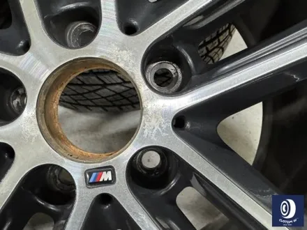 BMW 420i 타 업체 잘못된 휠 수리 도색 이력 / 약품 박리 (기존 페인트 제거) 후, 블랙 유광 휠도색 / 용인 처인구